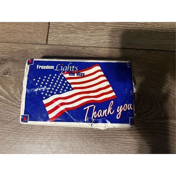 DD Bean & Son Vintage Match Books Box of 50  Freedom Lights the Way Original Box - Picture 1 of 8